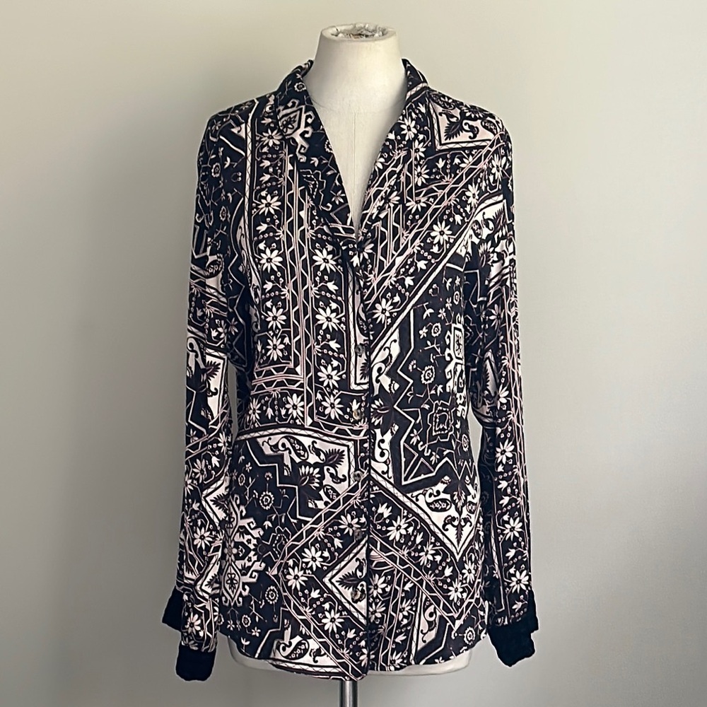 Johnny Was WORKSHOP Ophelia Velvet Trim SILK Mix Patterned Blouse SZ Large NWT - Picture 2 of 6